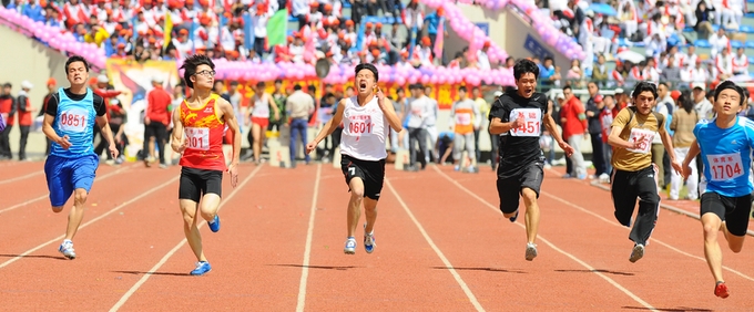 Sorevnovanie-v-universitete-Hanchzhou